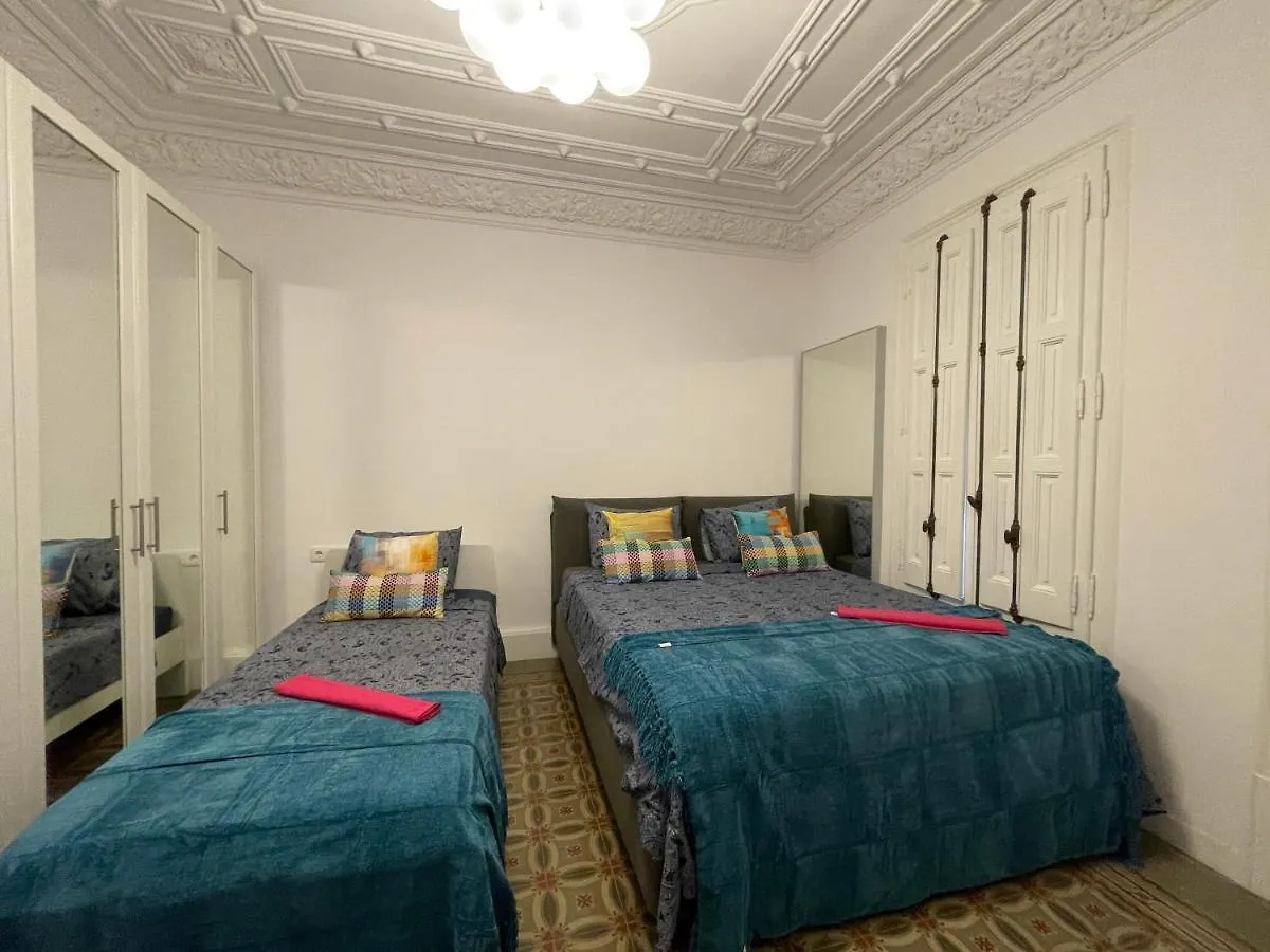 Ostello Bcn Centric Rooms Barcellona Spagna